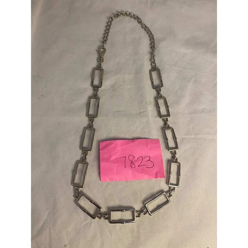 #7823 Silver Metal rectangle links Belt 34x.75 inch adjustable